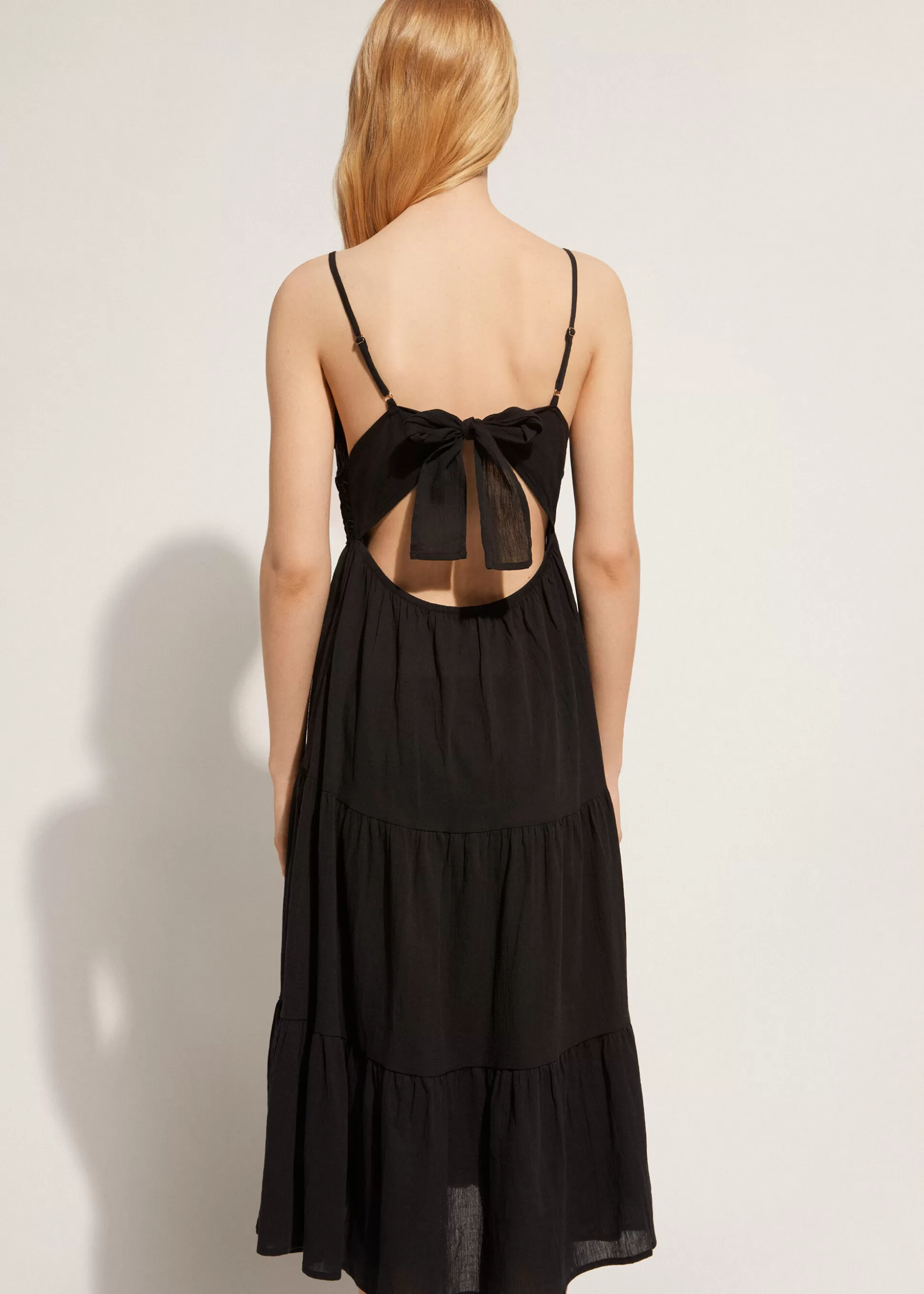 Robe Mi-Longue En Dentelle Macrame Et Jupe Volantee*Calzedonia Outlet